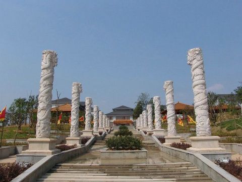 點擊查看詳細信息<br>標題：石雕龍柱7 閱讀次數(shù)：1298